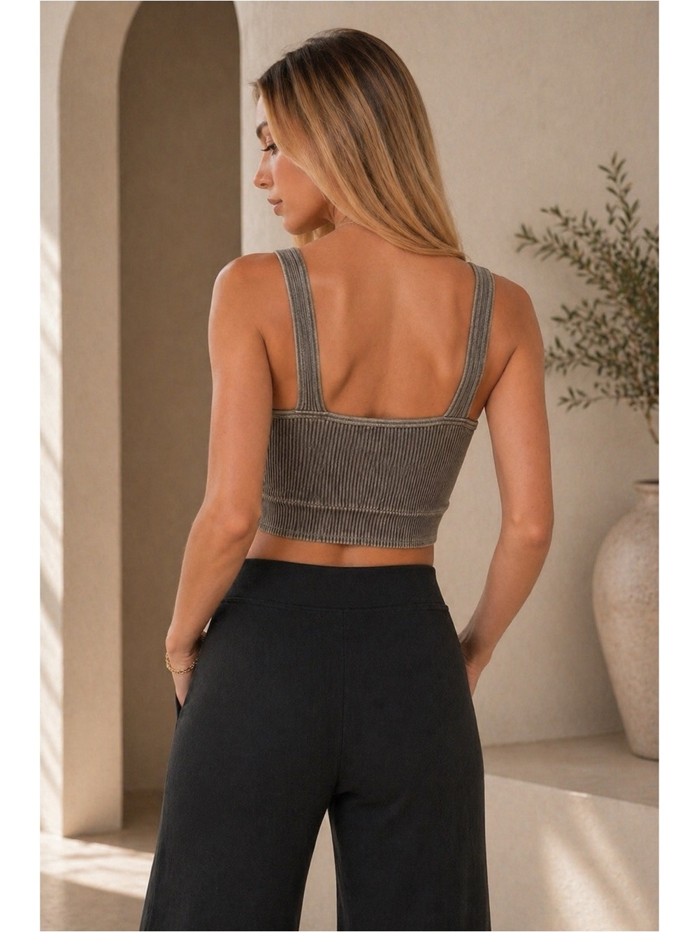 NWT Zenana Ribbed V-Neck Cropped Tank Top - Washed Brown - Picture 2 of 2